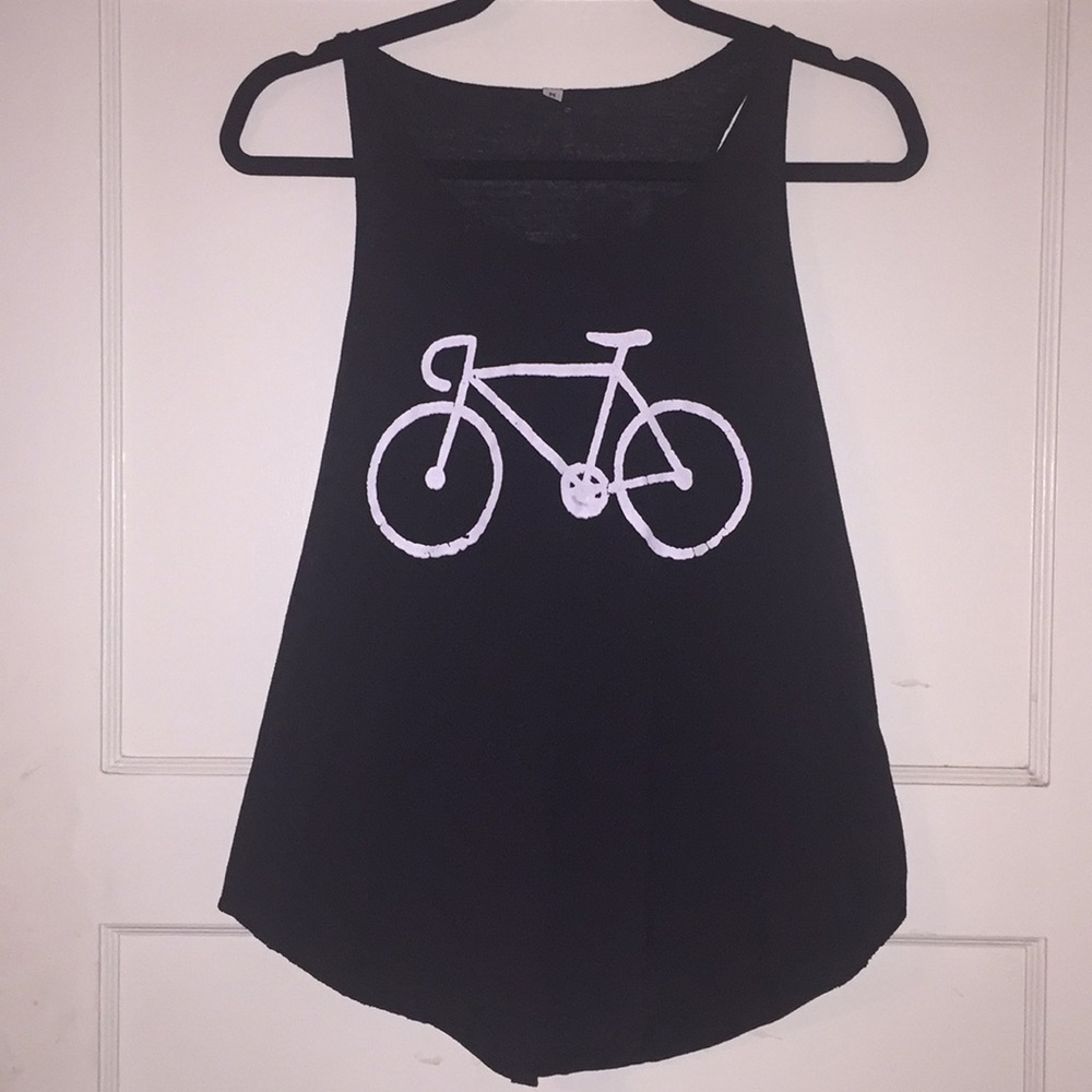 Black cycle top